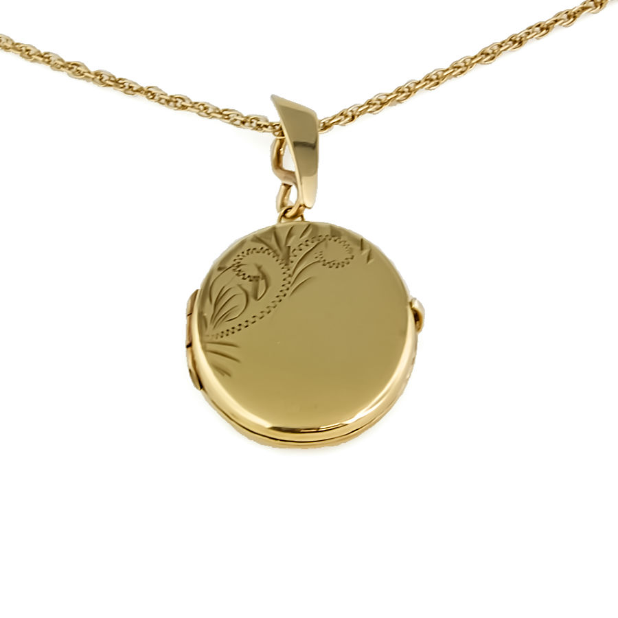 9ct gold 4g 18 inch Locket with chain
